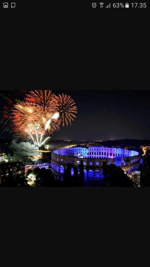 Appartamento Lukadora Pola Esterno foto