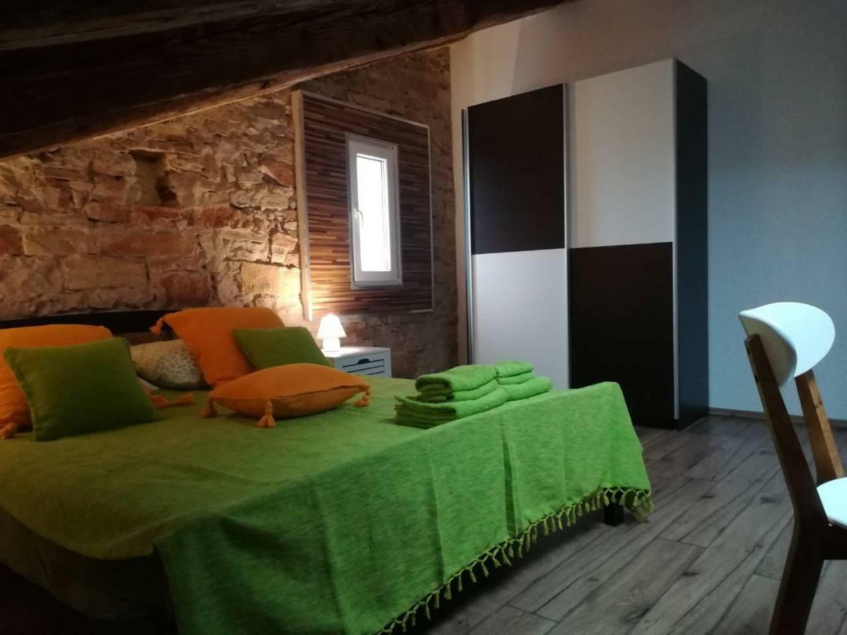 Appartamento Lukadora Pola Esterno foto