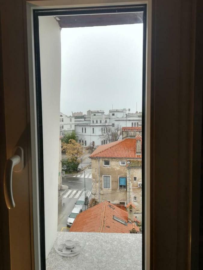 Appartamento Lukadora Pola Esterno foto