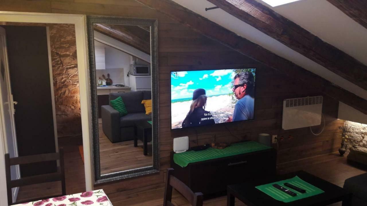 Appartamento Lukadora Pola Esterno foto